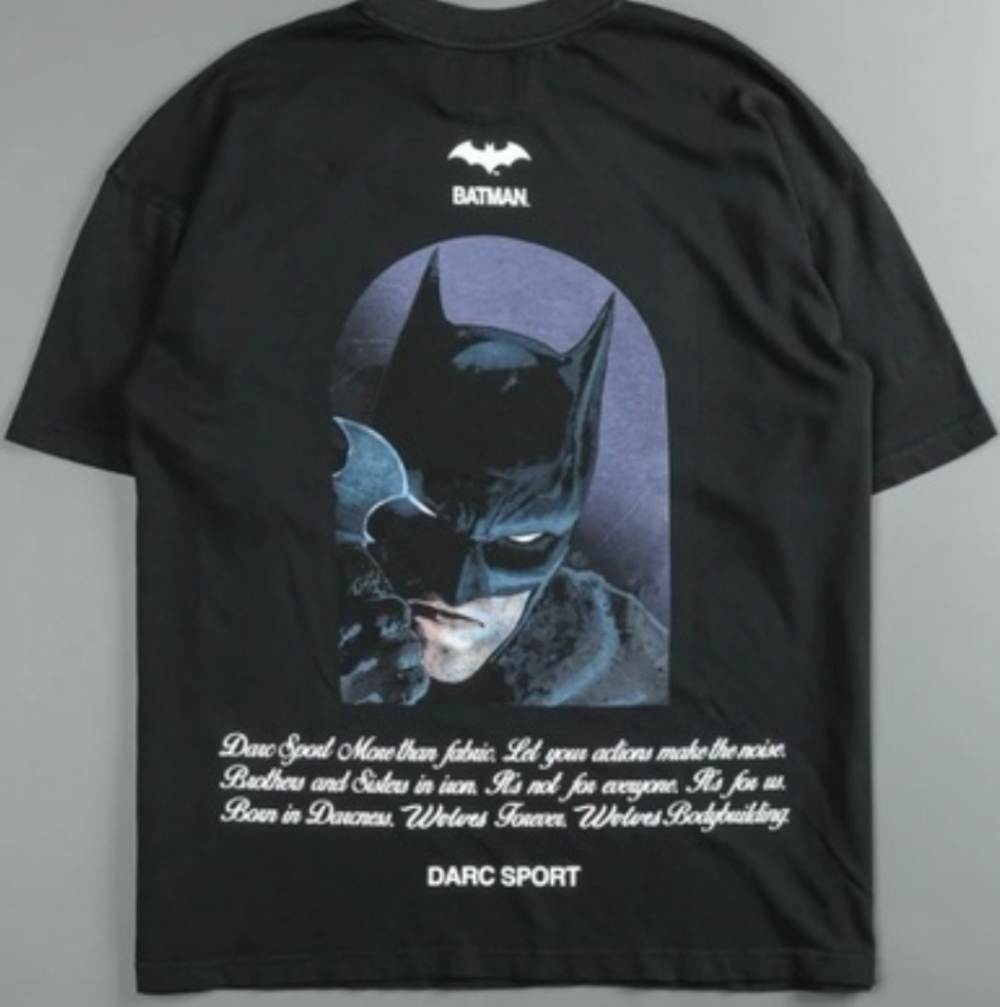 DARCSPORT BATMAN BORN OF SHADOWS SHIRT SIZE LARGE NEW WITH TAGS